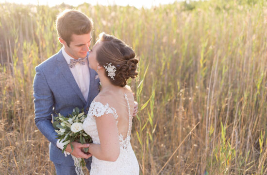 Intimate symbolic wedding in Paros